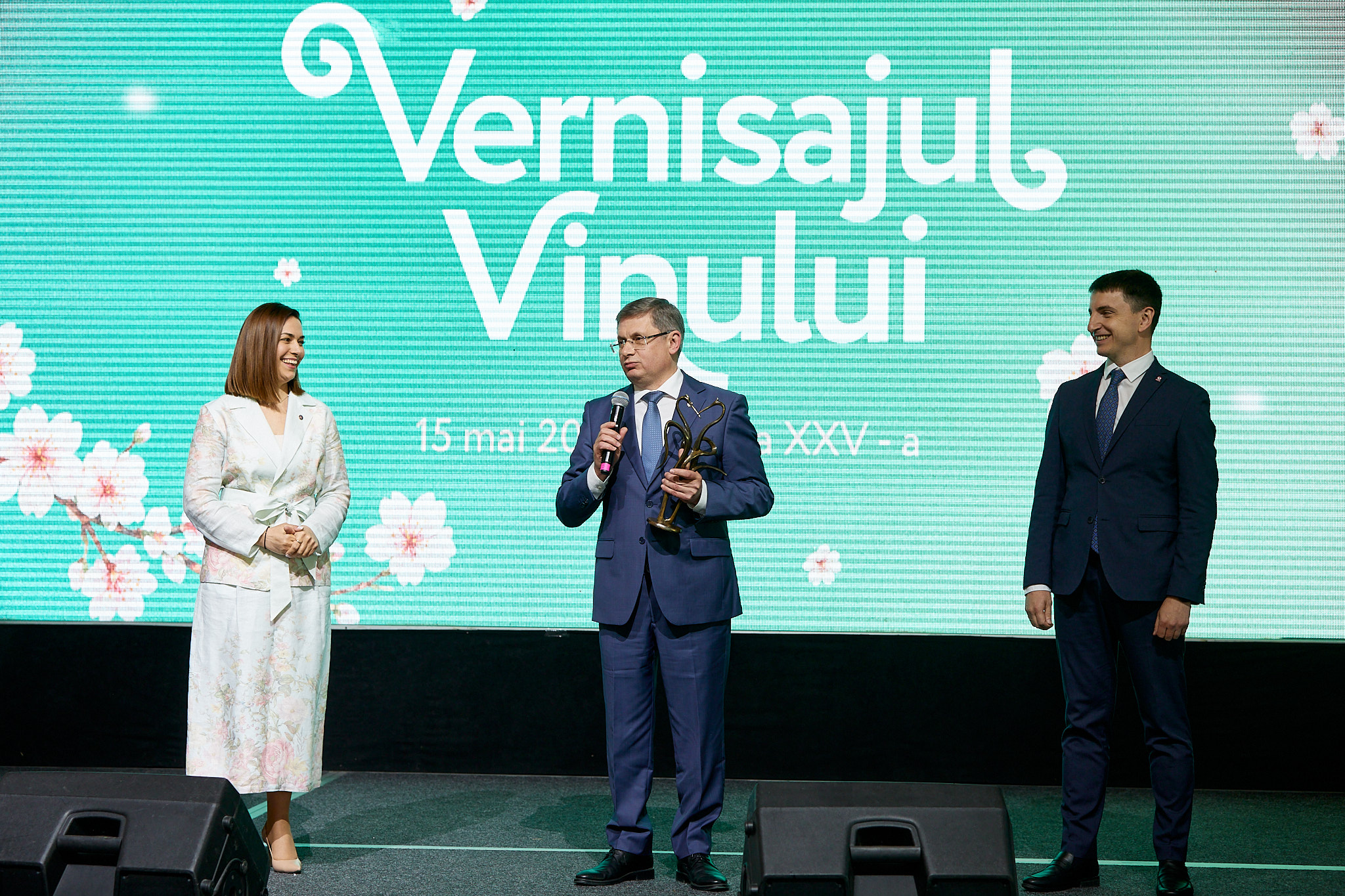 Ediția a XXV-a a Vernisajului Vinului: 66 de vinării, peste 500 de vinuri și distincția „Cavaler al Vinului”
