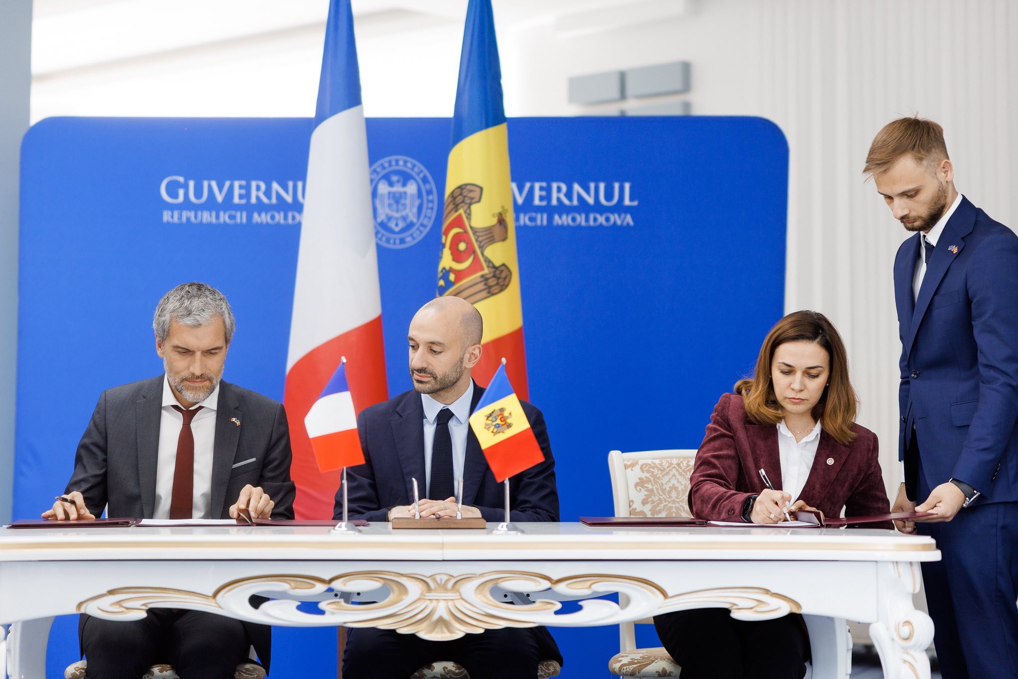 Vești bune pentru agricultori. Franța și UE oferă 60 de milioane de euro pentru infrastructura de irigații