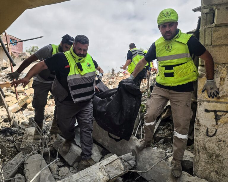 Israelul intensifică ofensiva în Liban: peste 120 de atacuri aeriene într-o singură zi și peste 30 de persoane ucise