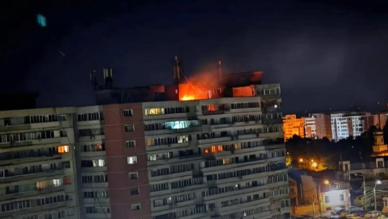 Alertă de securitate în România. O dronă s-a prăbușit peste un bloc de locuințe din Galați