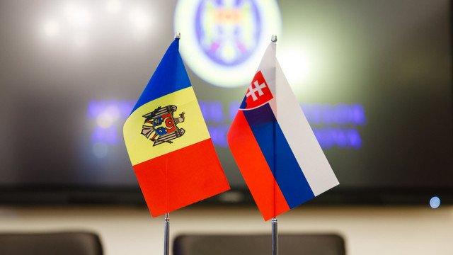 Moldovenii stabiliți în Slovacia vor putea solicita pensii și prestații sociale
