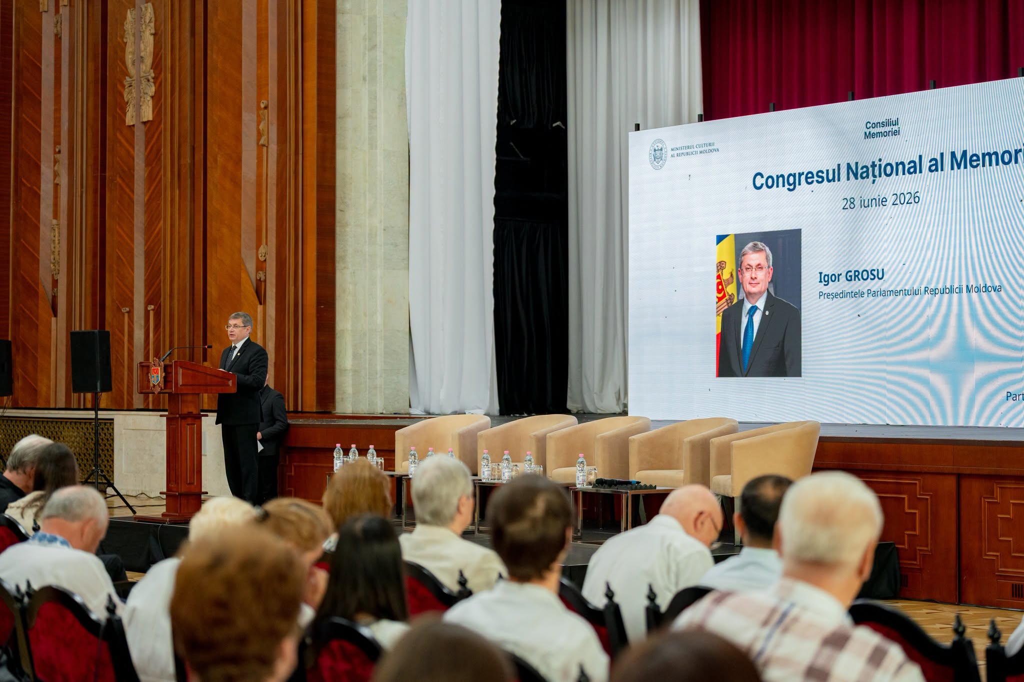 Memoria victimelor deportărilor, represiunilor politice și foametei regimului comunist, comemorată la Chișinău