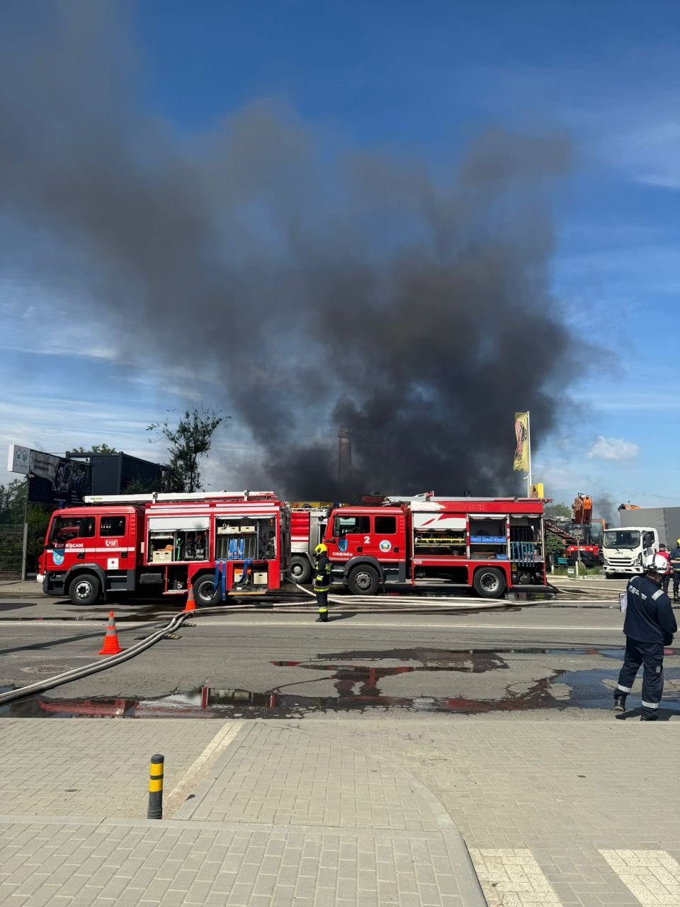 Incendiu devastator la un depozit din Chișinău: prejudiciu de milioane de lei