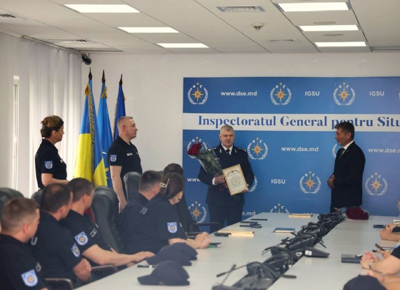 Cum au trecut în rezervă doi salvatori după zeci de ani dedicați intervențiilor în situații de urgență
