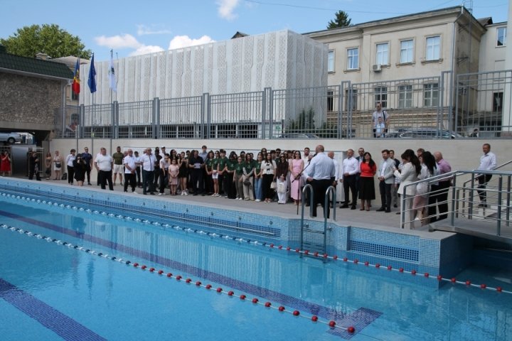 Bazinul USM s-a redeschis după doi ani de renovare. Investiția este de de 18 milioane de lei