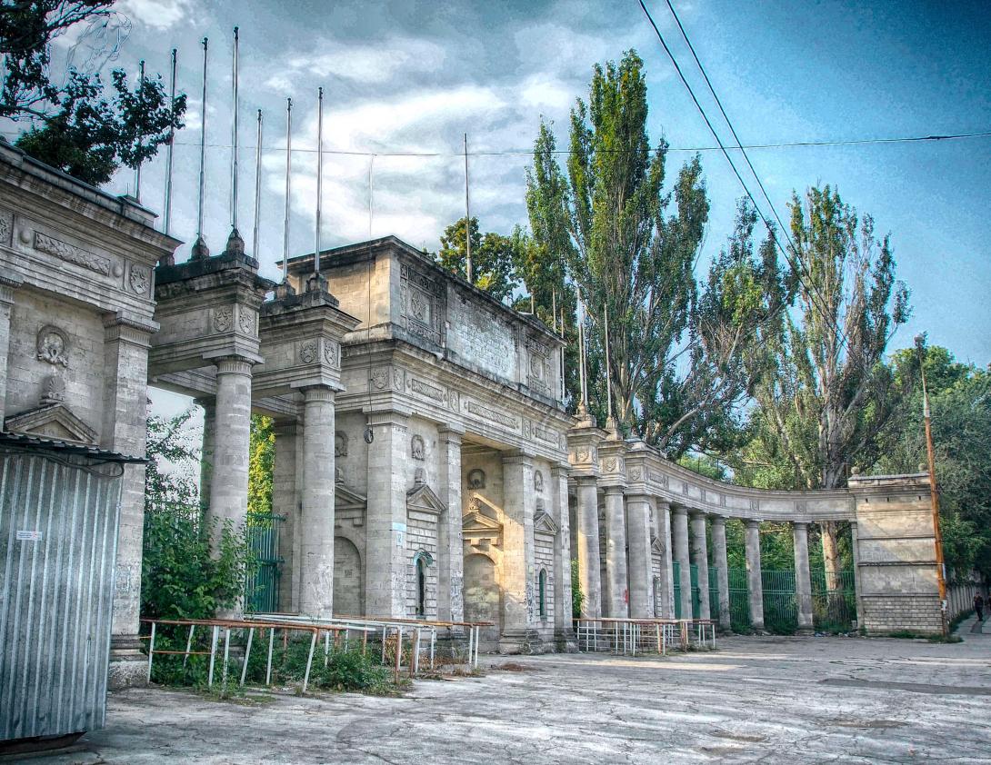 Guvernul a eliberat terenul fostului Stadion Republican. SUA pot începe procedura de construire a noii ambasade