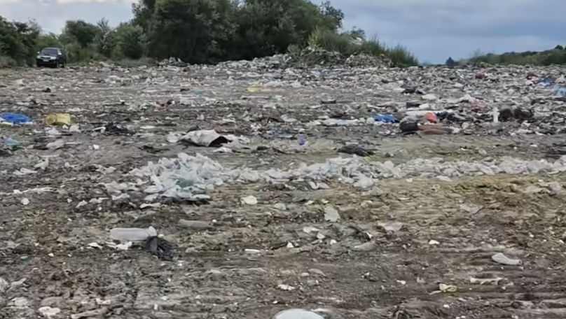 Inspectoratul pentru Protecția Mediului s-a autosesizat în cazul deșeurilor ilegale de la Porumbeni