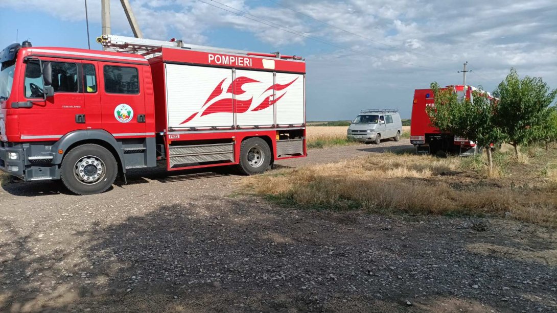 Un lan de grâu din raionul Ștefan Vodă, cuprins de flăcări. Ce pagube a adus incendiul