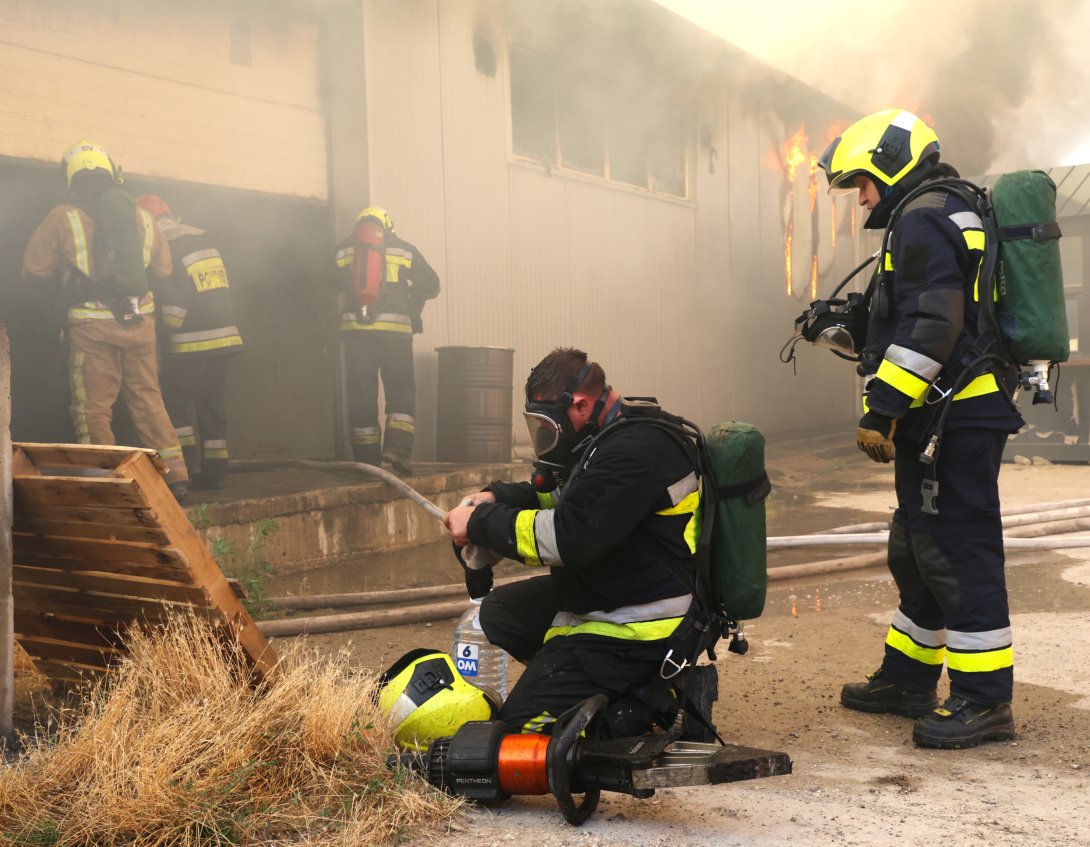 IGSU a anunțat ce pagube a provocat incendiul de la depozitul de pe strada Uzinelor din Capitală