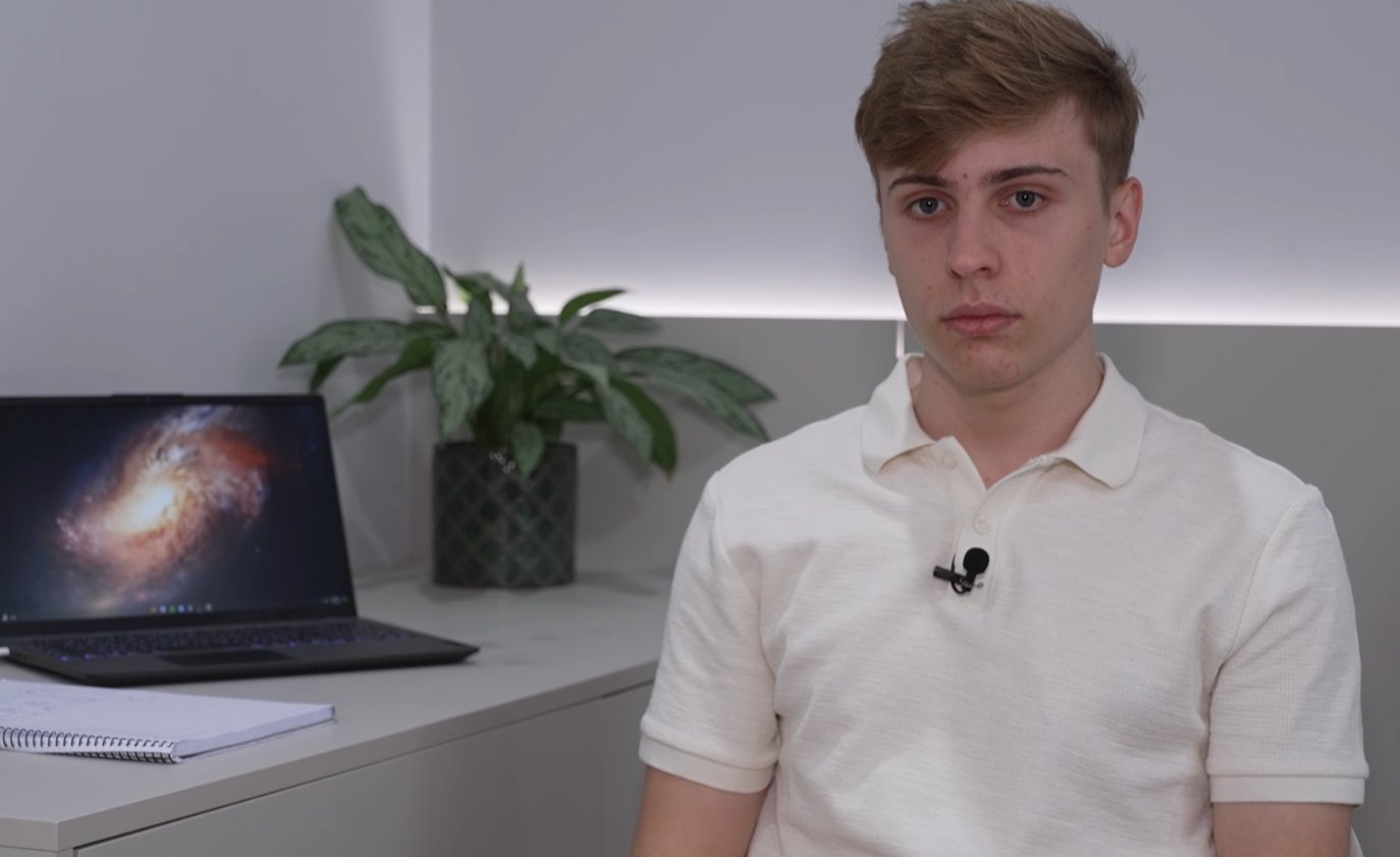 Povestea tânărului care a adus argintul de la Olimpiada Internațională de Fizică din Columbia