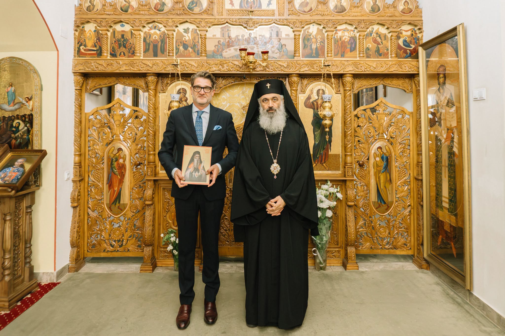 Înaltpreasfințitul Părinte Antonie a primit vizita Ambasadorului României în Republica Moldova