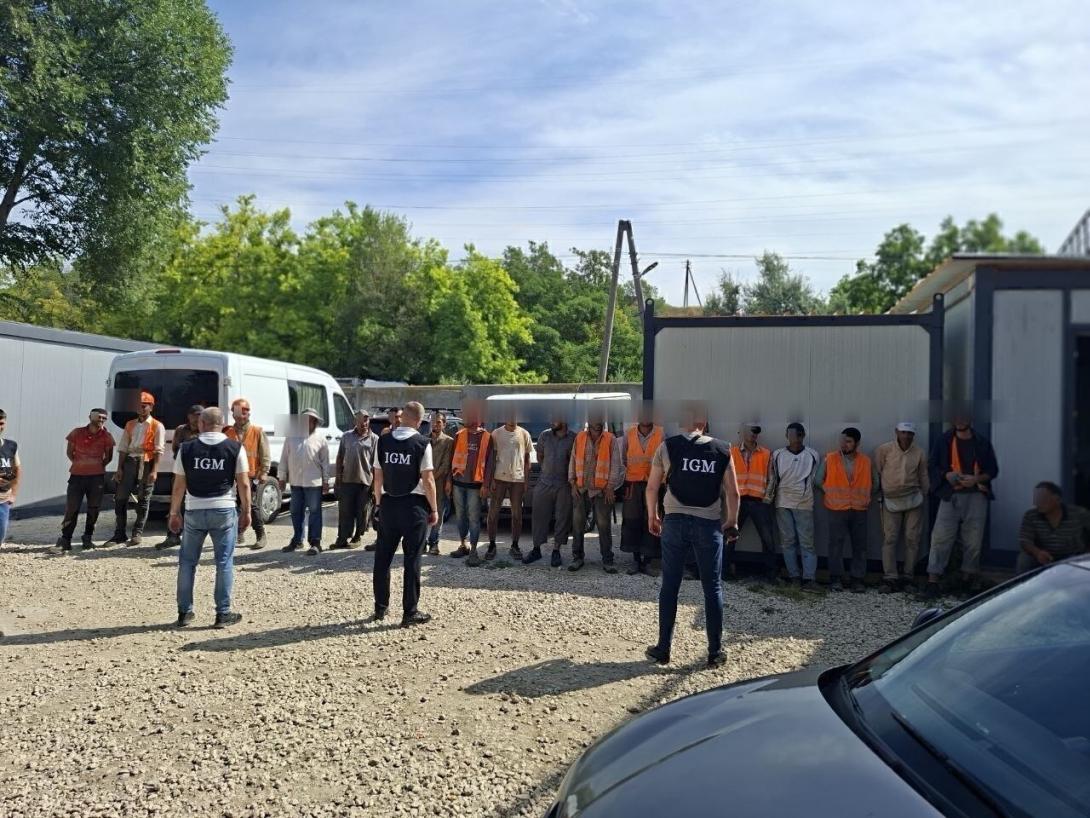 Controale pe un șantier din Capitală: 16 muncitori străini lucrau ilegal