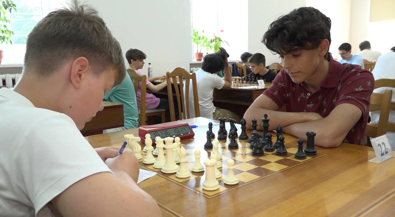 Șahul câștigă teren în Republica Moldova: Un număr record de participanți la un turneu din Chișinău