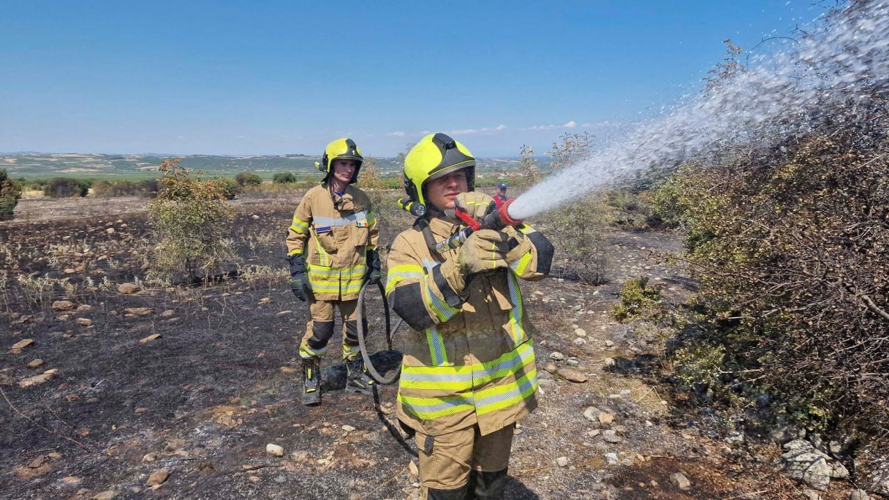 Pompierii moldoveni au luptat peste șapte ore cu incendiile din Grecia