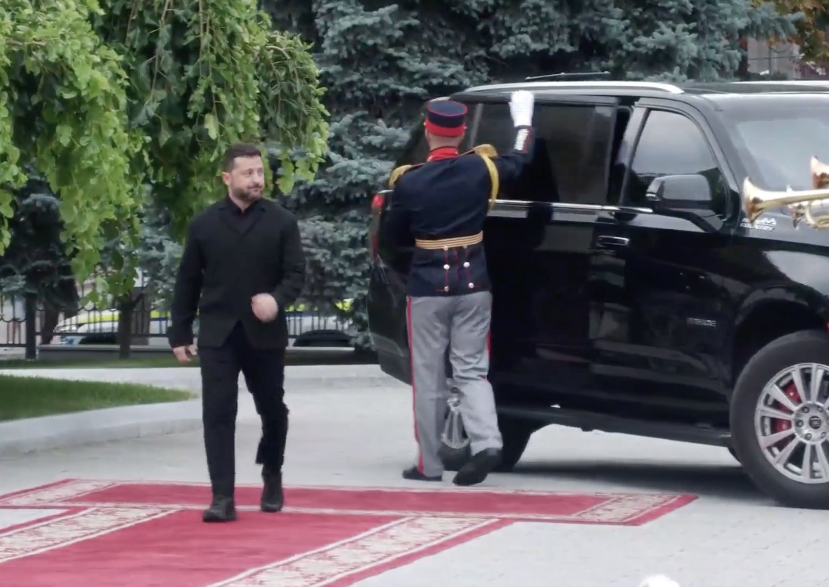 LIVE Maia Sandu îl întâmpină pe Volodimir Zelenski. Urmează reuniunea trilaterală Moldova–România–Ucraina