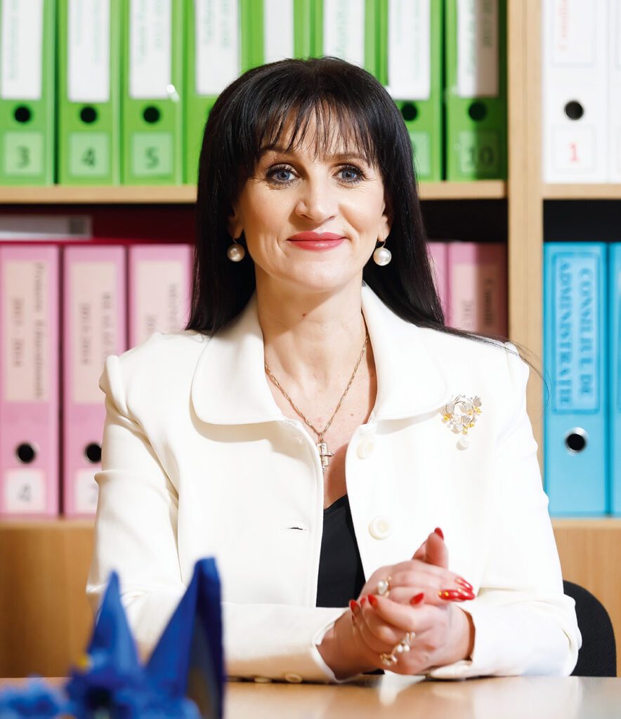 Daniela Vacarciuc, profesoară și directoarea liceului „Vasile Alecsandri” din Chișinău, invitata emisiunii „1 la 1”
