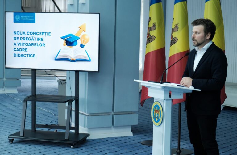 Practică din primul an și lecție publică la absolvire. MEC propune un nou model de pregătire a viitorilor profesori