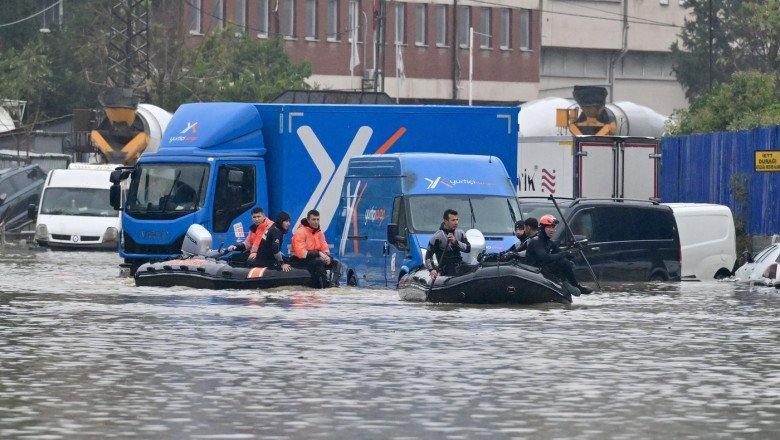 Inundații puternice la Istanbul: trei persoane au murit, iar aproximativ 2.700 au fost evacuate