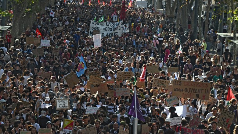 Proteste de amploare în Franța. Peste 250 de mii elevi au manifestat față de situația din sistemul de învățământ